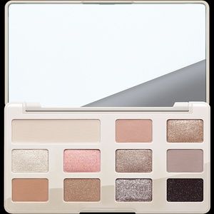 Too Faced White Chocolate Chip palette